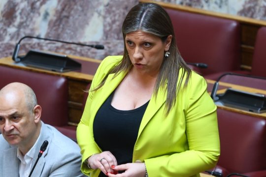 Η Βασιλική Πολύζου ζητά αποζημίωση μισό εκατ. ευρώ από τη Ζωή Κωνσταντοπούλου - Το επεισόδιο στο γεύμα με Βαρθολομαίο